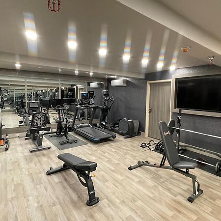 Отель Ramada By Wyndham Dfw Airport Ирвинг Экстерьер фото